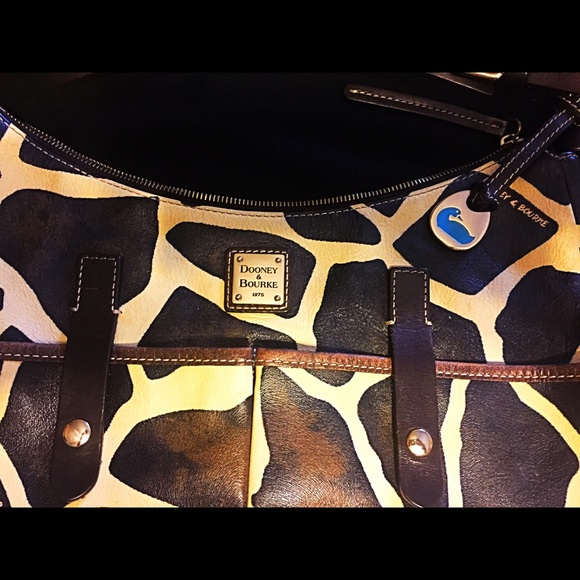 Dooney & Bourke animal print purse! - Picture 4 of 5